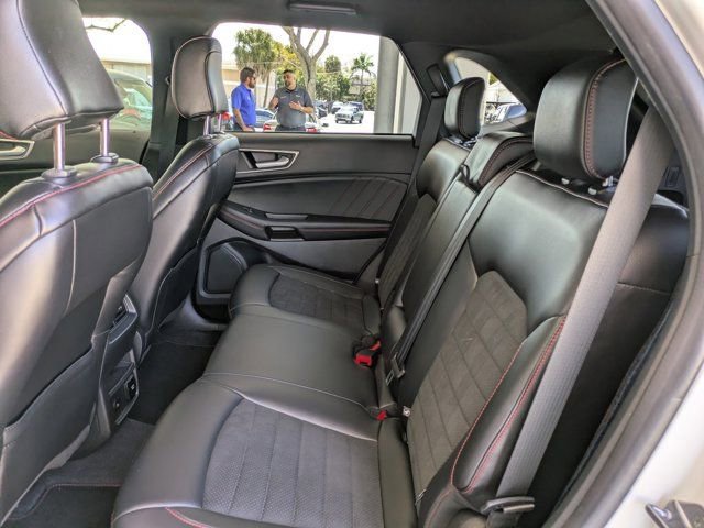 Certified 2024 Ford Edge ST-Line image 17