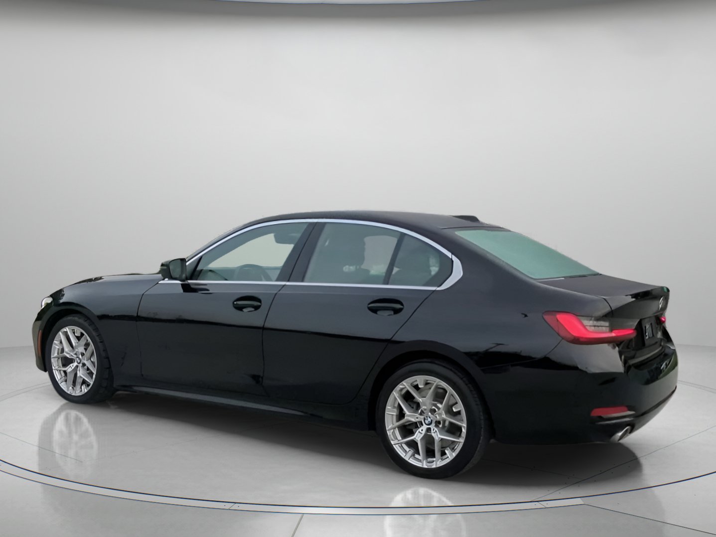 Used 2025 BMW 330i Sedan RWD image 19