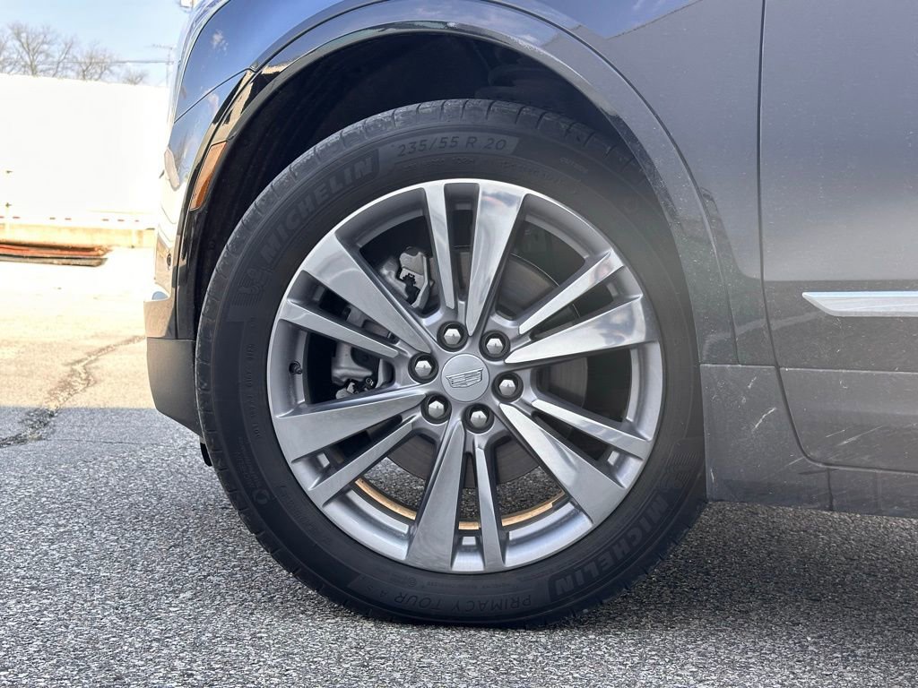 Used 2023 Cadillac XT5 Premium Luxury w/ Technology Package image 8