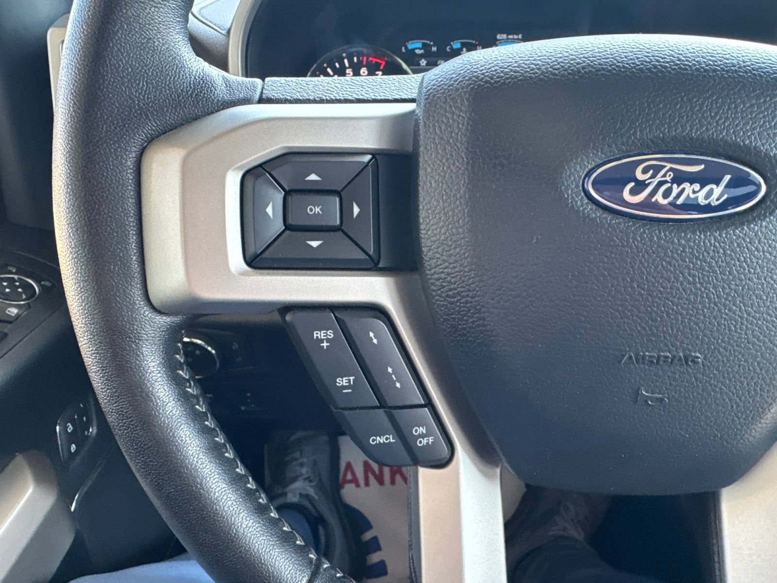Certified 2019 Ford F150 Lariat w/ Equipment Group 502A Luxury AWD/4WD image 31