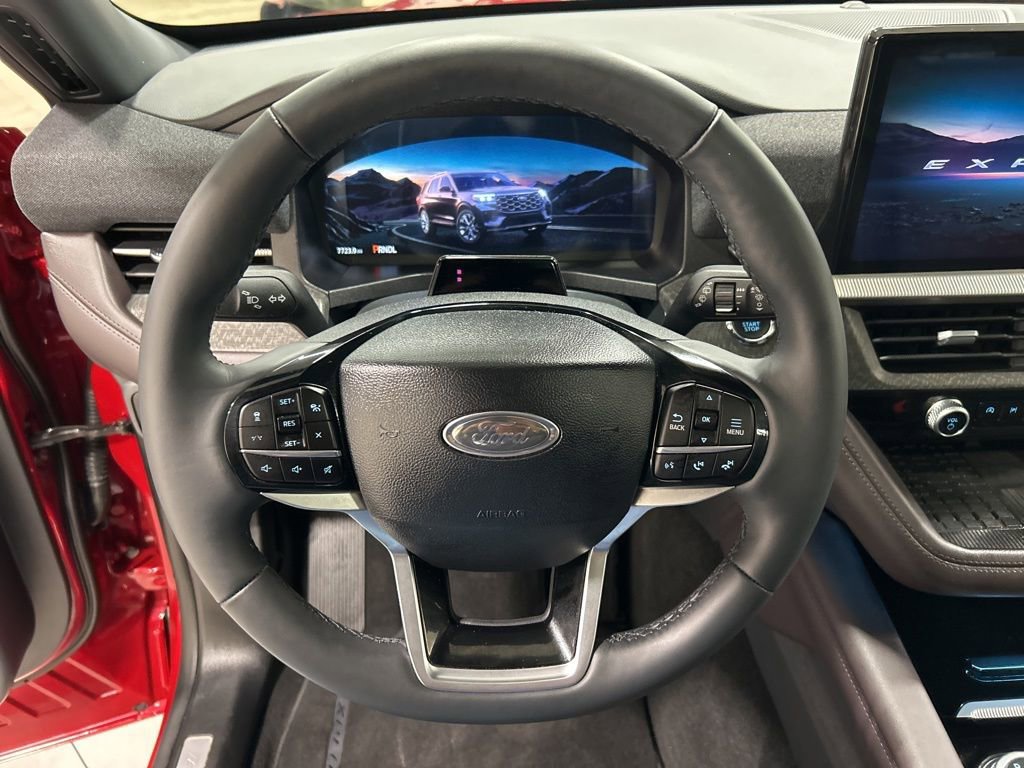 Certified 2025 Ford Explorer Platinum w/ Ultimate Package image 17