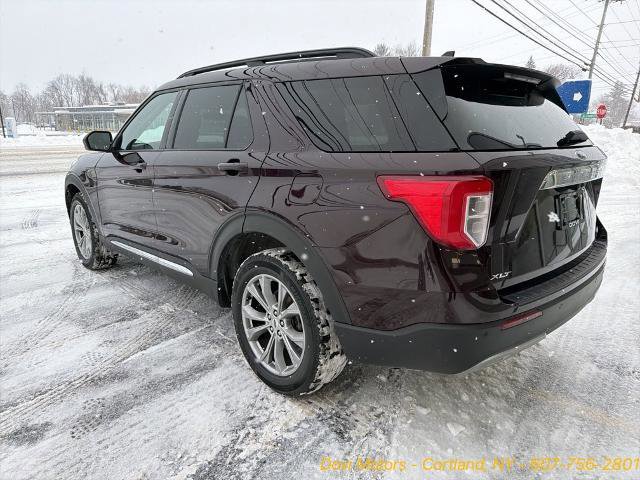 Certified 2022 Ford Explorer XLT w/ Equipment Group 202A image 2