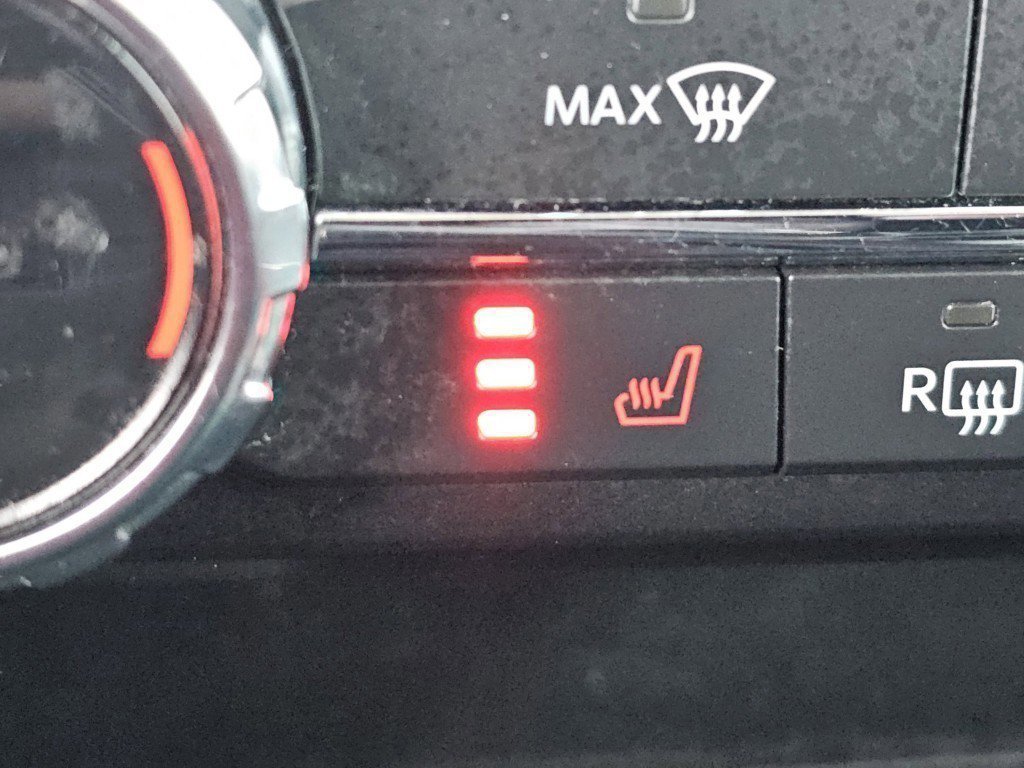 Certified 2021 Ford F150 XLT w/ Equipment Group 302A High image 21