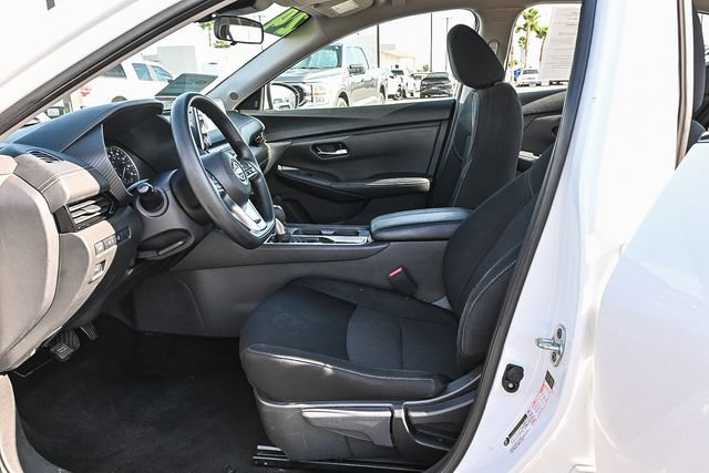 Used 2024 Nissan Sentra SV FWD image 21