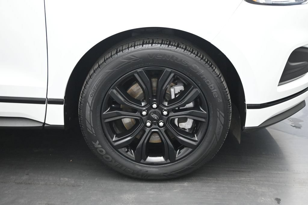 Certified 2022 Ford Edge SE w/ Black Appearance Package AWD/4WD image 22