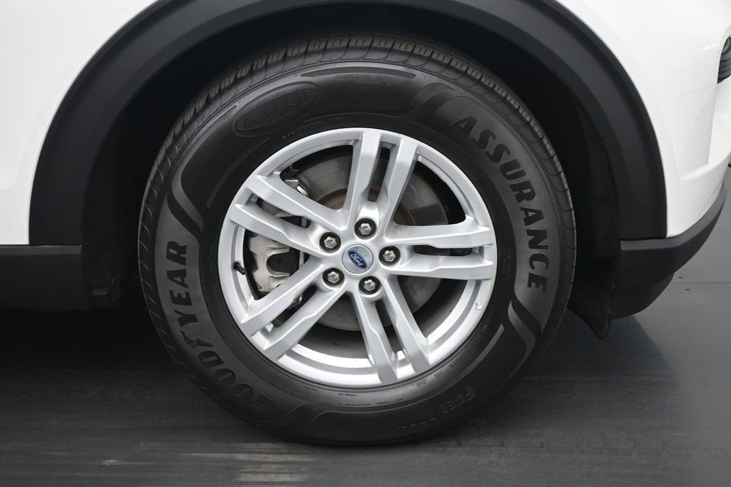 Certified 2023 Ford Explorer XLT RWD image 26