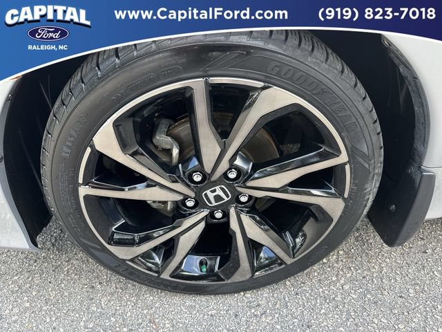 Used 2019 Honda Civic Sport image 13
