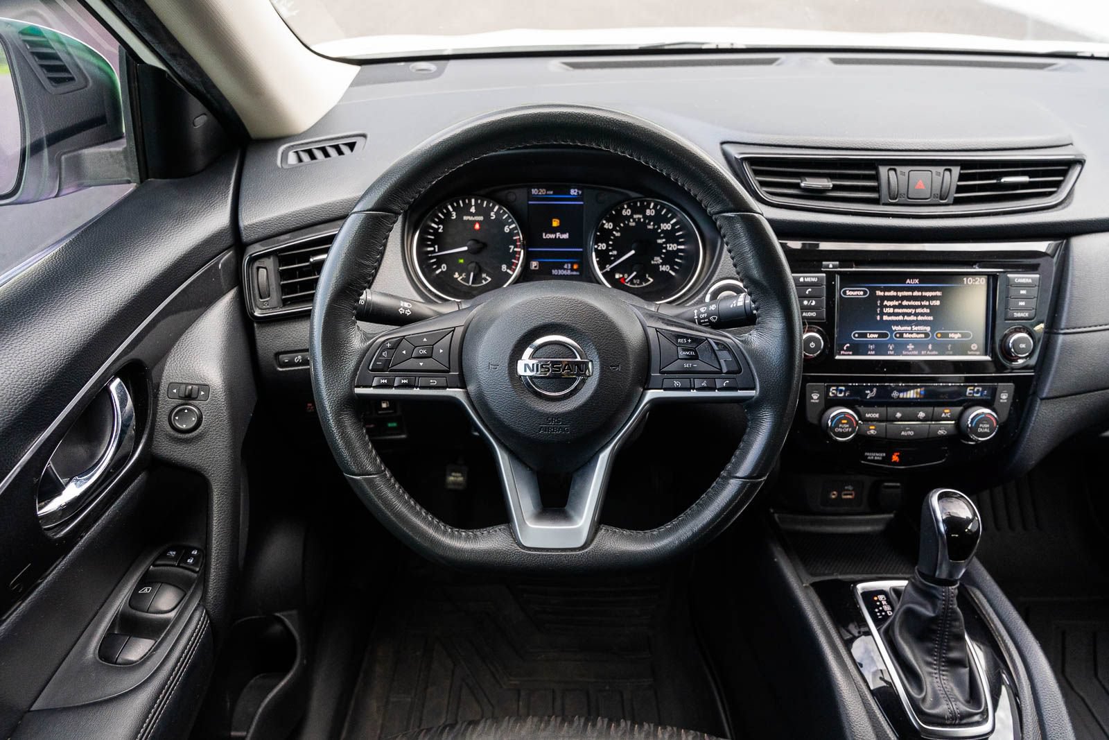 Used 2018 Nissan Rogue SV FWD image 22