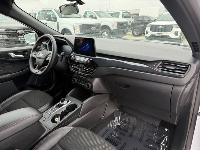 Certified 2025 Ford Escape ST-Line image 16