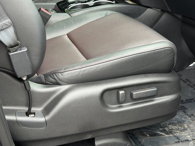 Used 2022 Honda Ridgeline Black Edition image 32