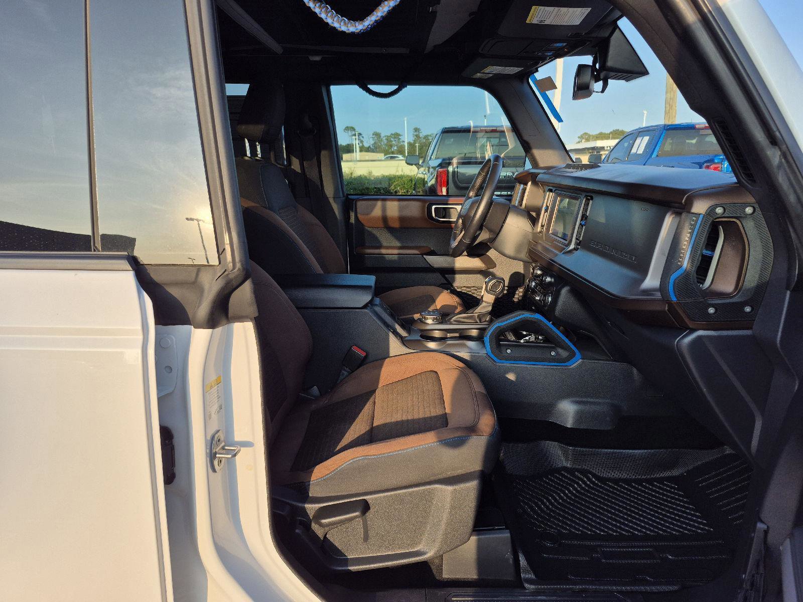 Certified 2023 Ford Bronco Outer Banks w/ Sasquatch Package image 26