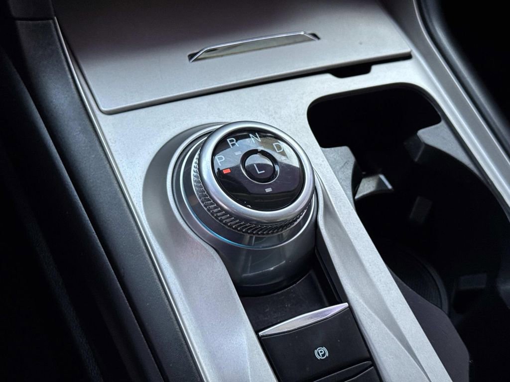 Certified 2021 Ford Explorer 2WD image 15