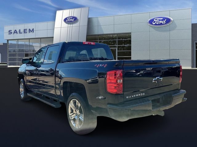 Used 2018 Chevrolet Silverado 1500 Custom w/ Custom Value Package AWD/4WD image 4