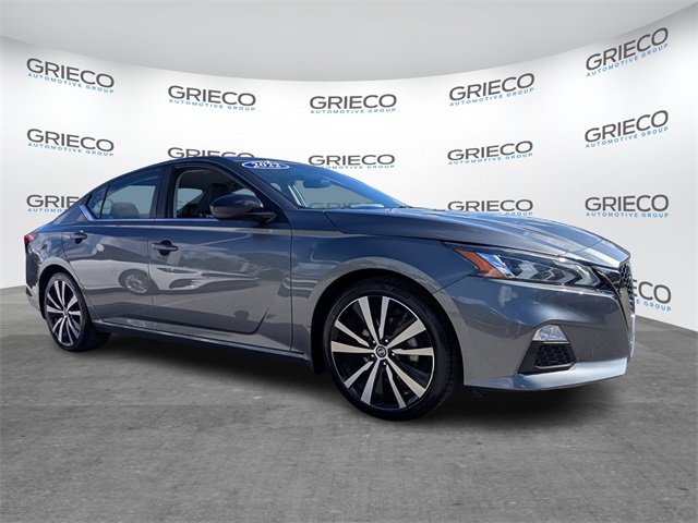 Used 2022 Nissan Altima 2.5 SR