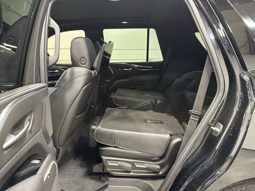 Used 2021 Cadillac Escalade Sport w/ Driver Assist Tech Package AWD/4WD image 18