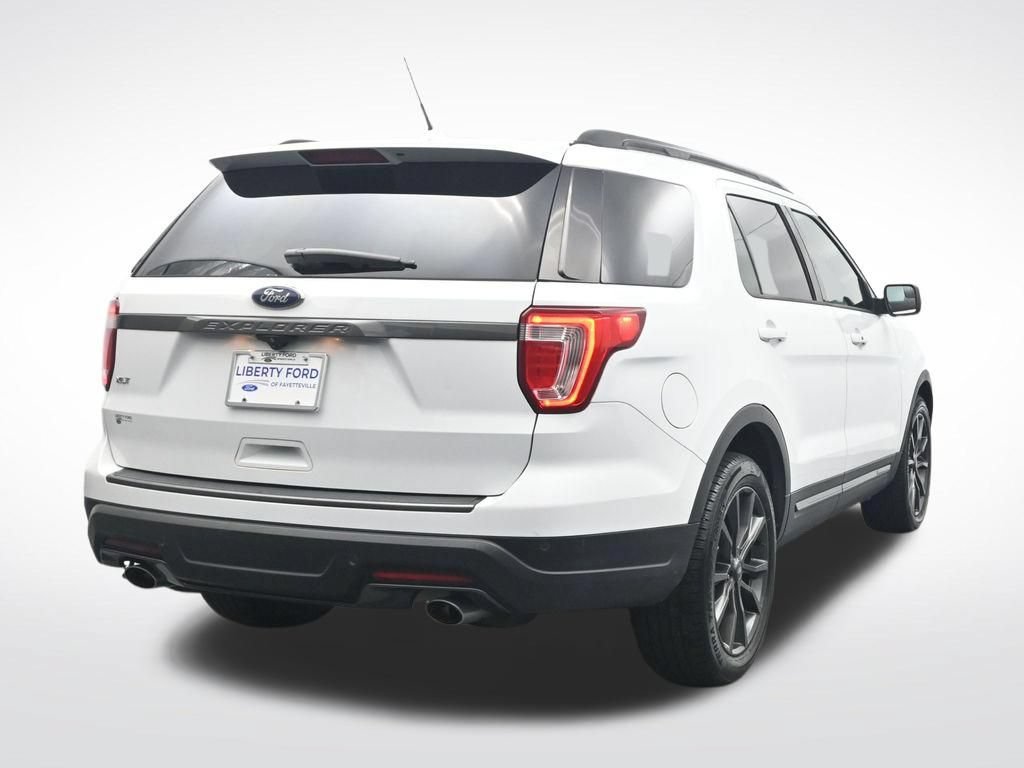 Certified 2018 Ford Explorer XLT w/ Equipment Group 202A FWD image 7