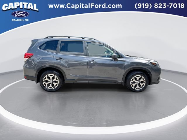 Used 2023 Subaru Forester Premium AWD/4WD image 9