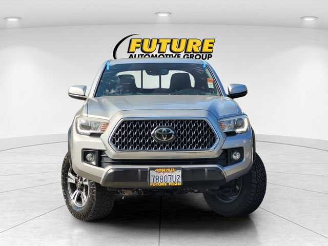 Used 2019 Toyota Tacoma TRD Off-Road AWD/4WD image 2
