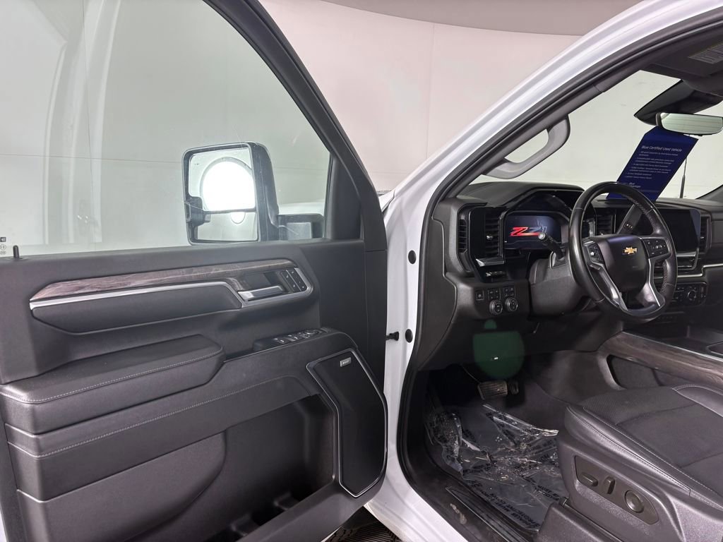 Used 2024 Chevrolet Silverado 2500 LTZ w/ LTZ Premium Package image 13