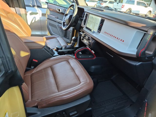 Certified 2023 Ford Bronco Heritage Edition AWD/4WD image 34