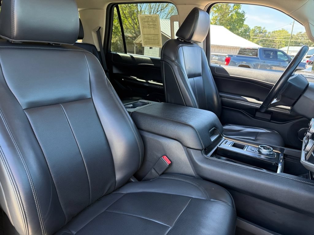 Certified 2022 Ford Expedition XLT RWD image 21