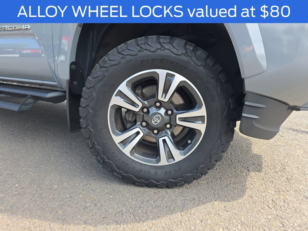 Used 2019 Toyota Tacoma TRD Sport AWD/4WD image 11