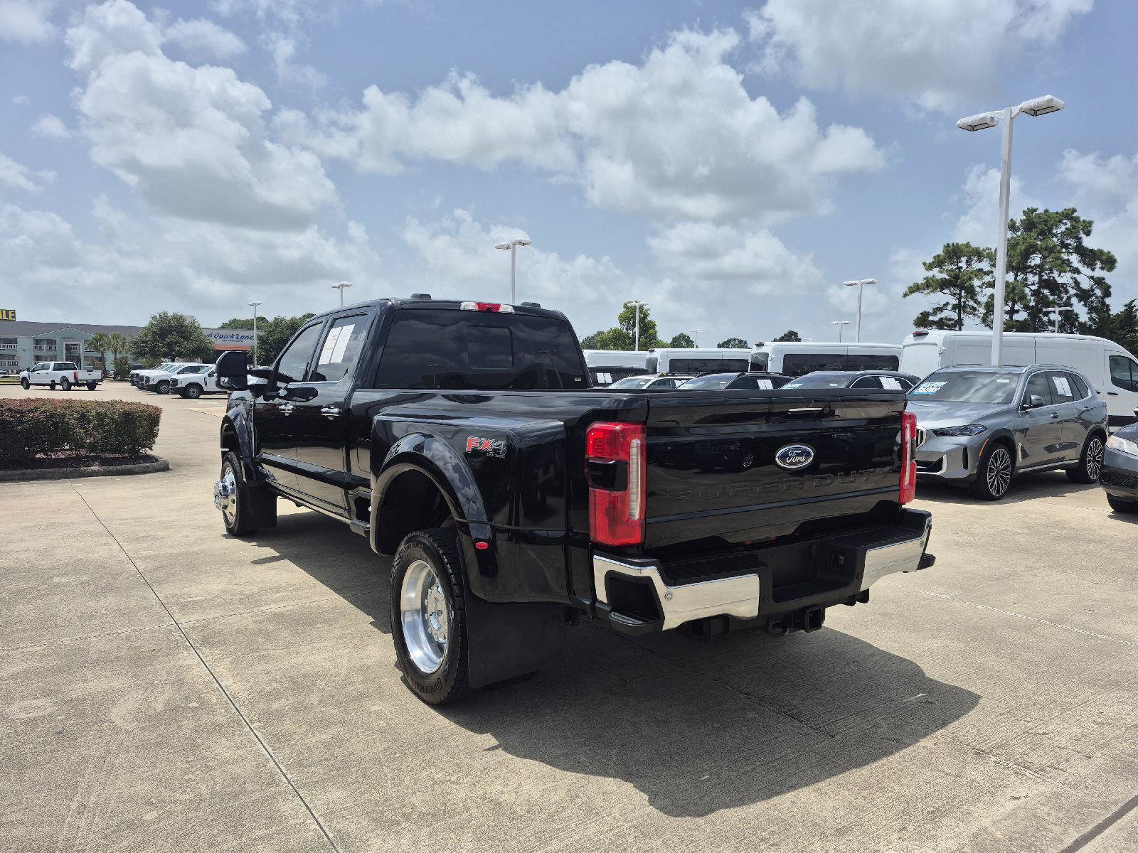 Certified 2024 Ford F450 Lariat w/ Lariat Ultimate Package AWD/4WD image 17