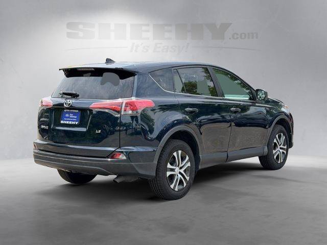 Used 2018 Toyota RAV4 LE FWD image 11