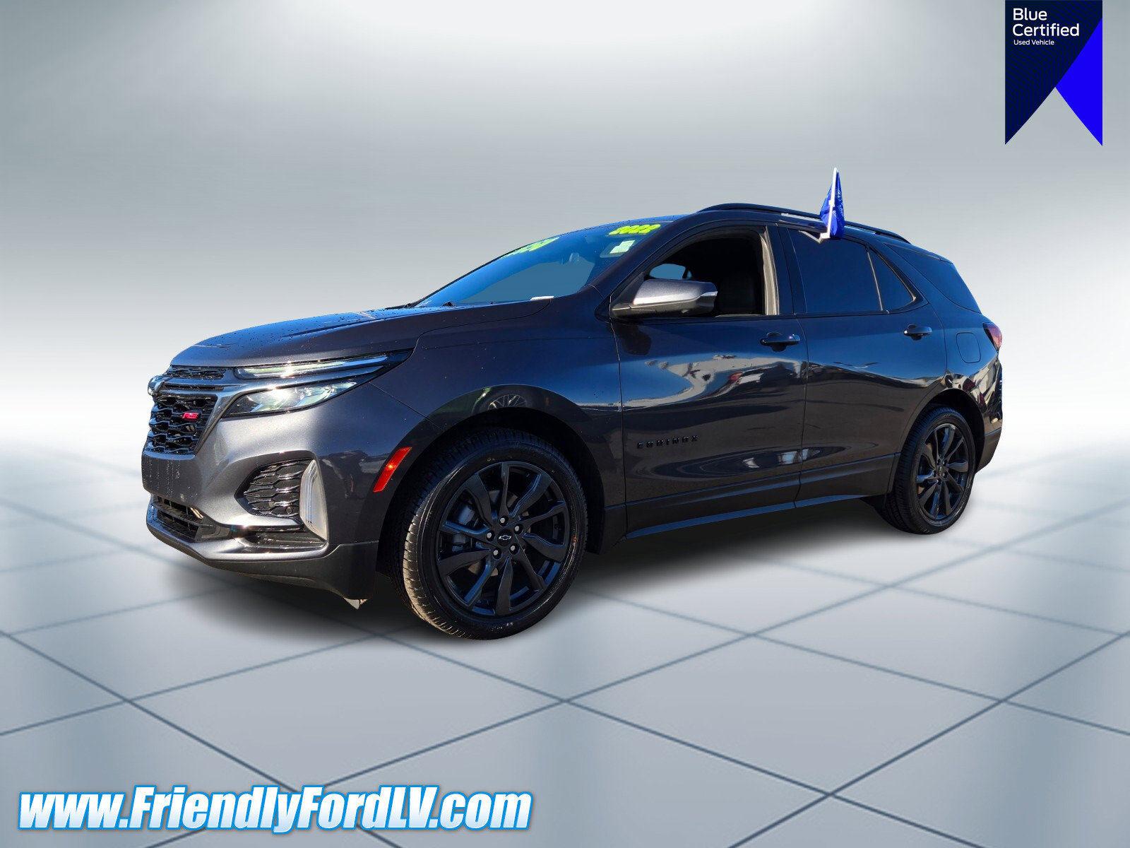 Used 2022 Chevrolet Equinox RS w/ Infotainment Package image 2