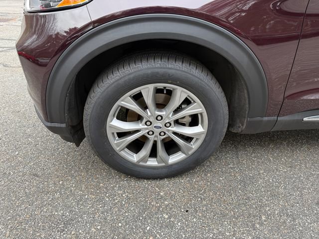 Certified 2023 Ford Explorer XLT w/ Equipment Group 202A image 34