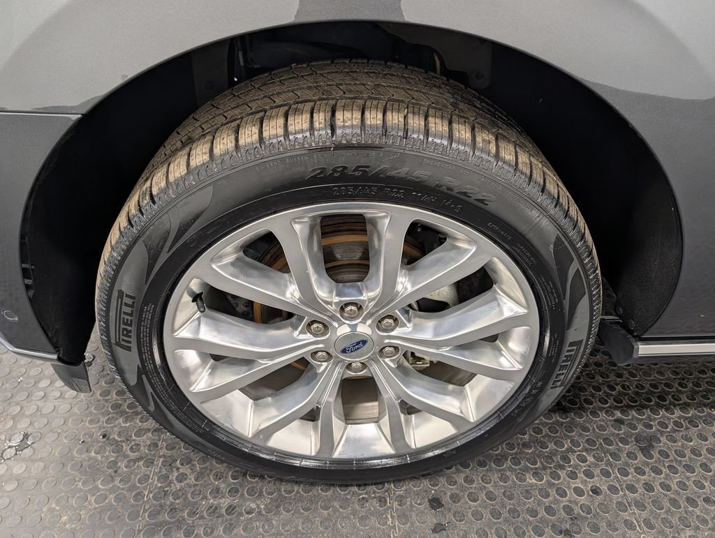Certified 2019 Ford Expedition Platinum AWD/4WD image 9