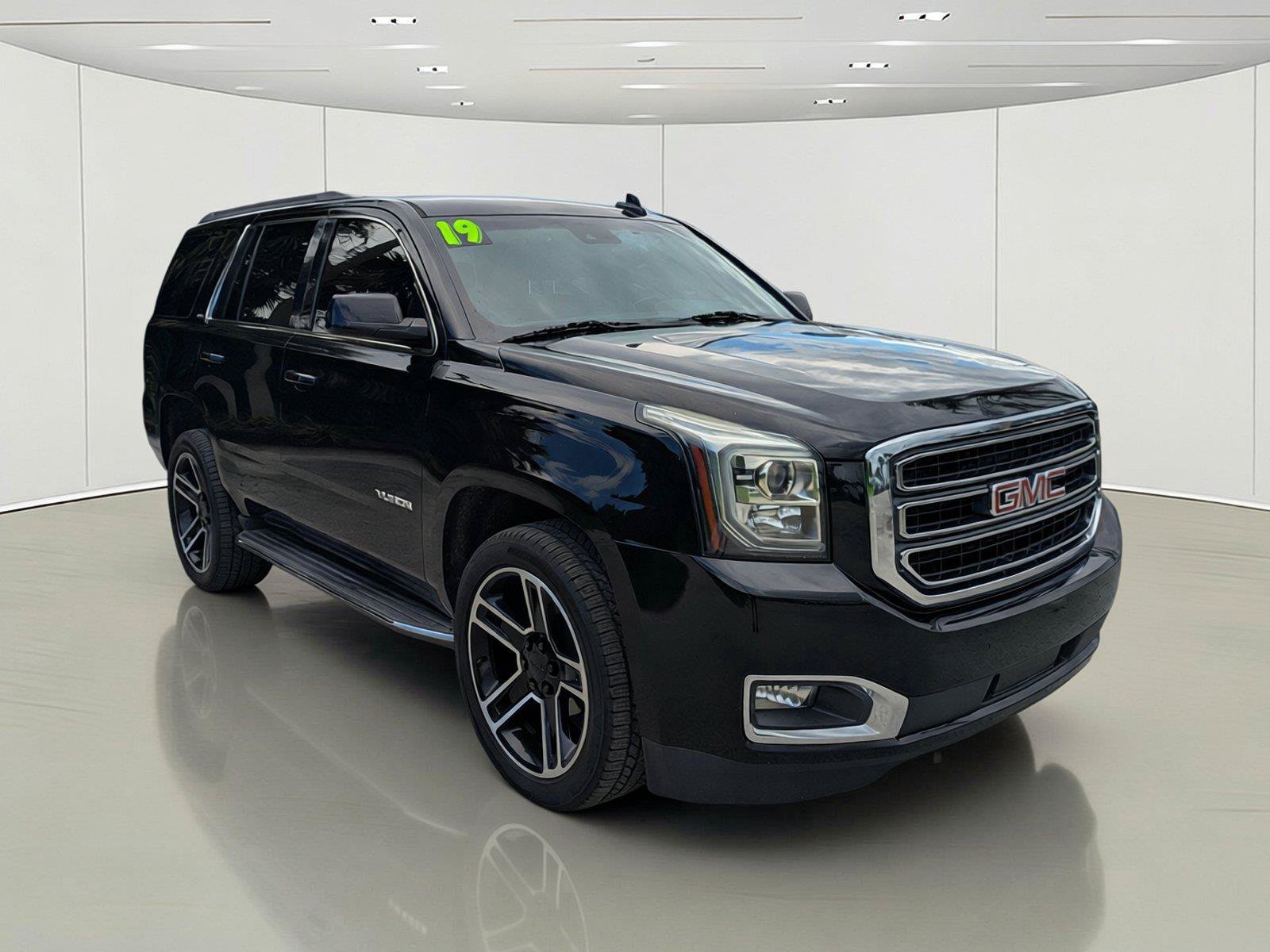 Used 2019 GMC Yukon SLE w/ Convenience Package RWD image 4