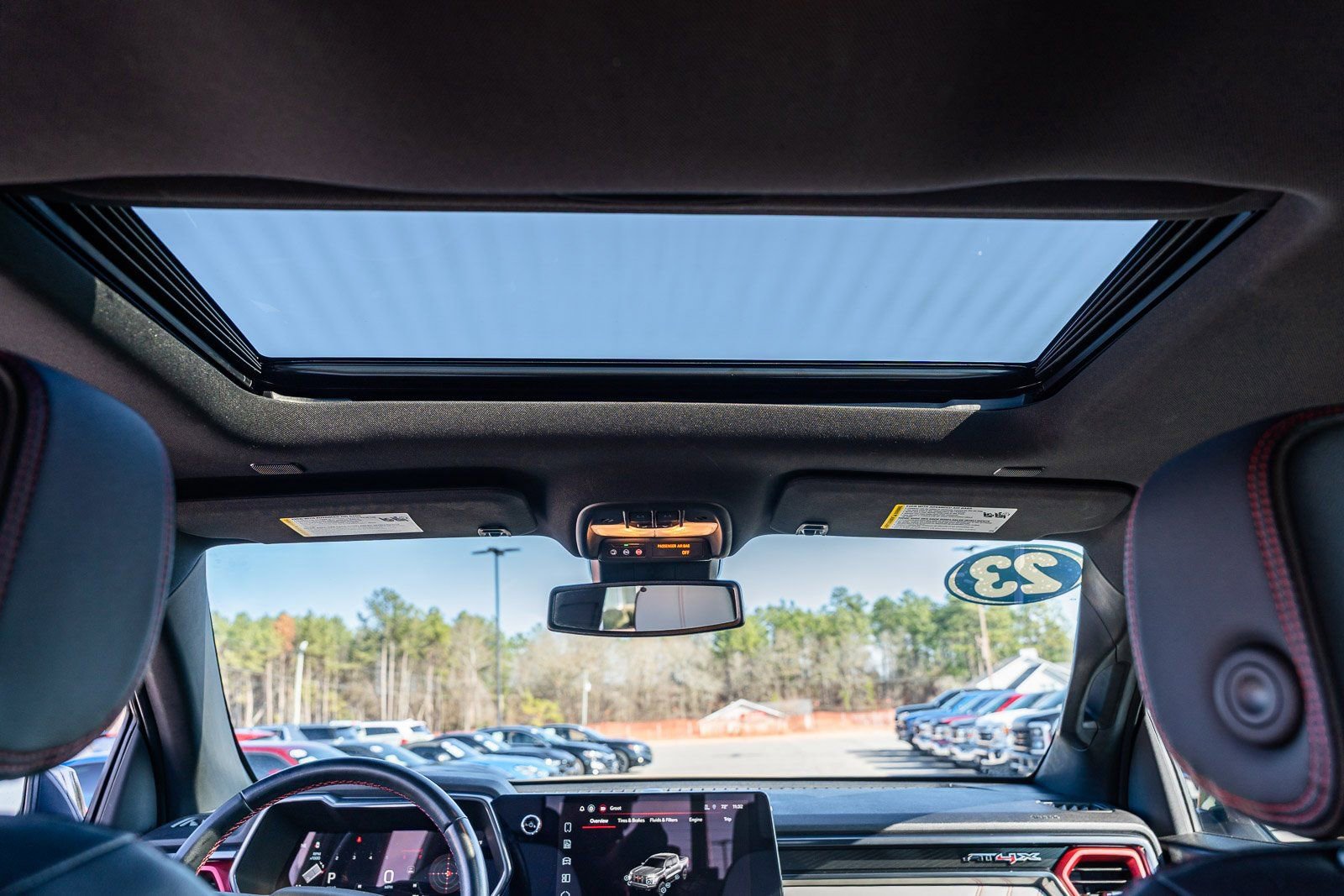 Used 2023 GMC Canyon AT4X image 30