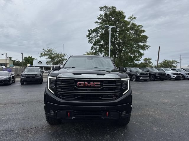 Used 2023 GMC Sierra 1500 AT4 w/ AT4 Premium Package AWD/4WD image 2