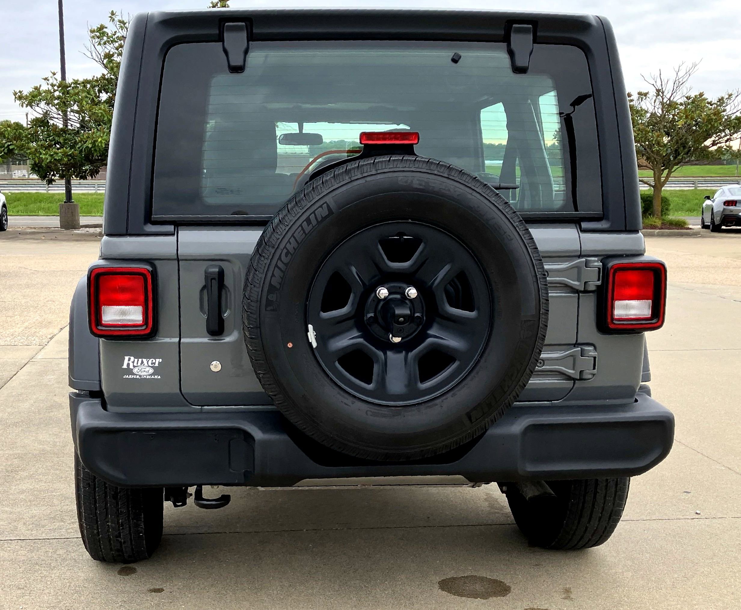 Used 2022 Jeep Wrangler Unlimited Sport image 4