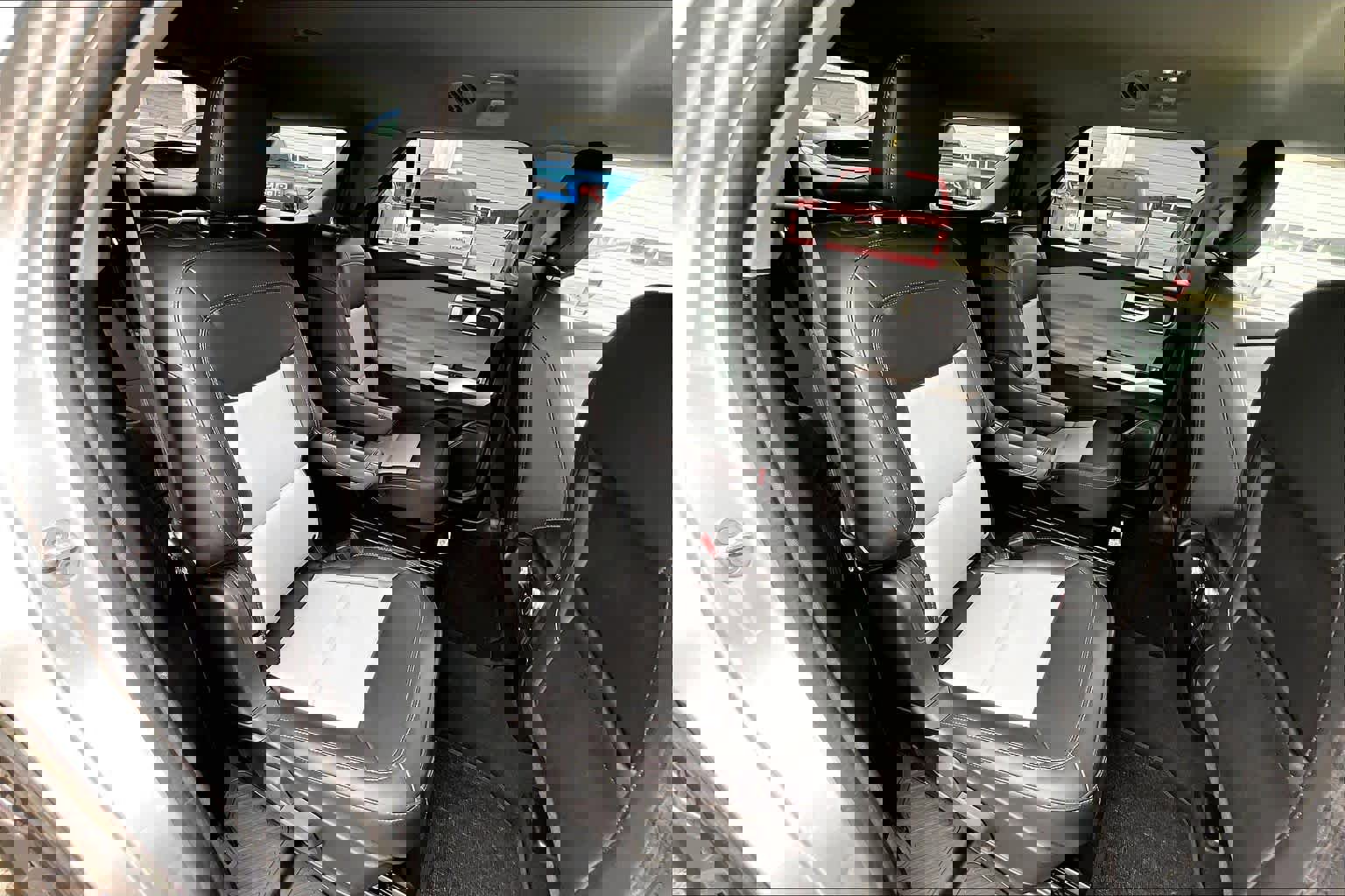 Certified 2022 Ford Explorer XLT w/ Equipment Group 202A image 21