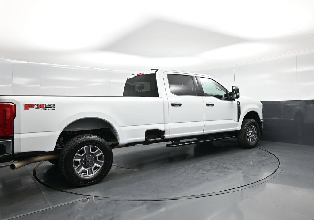 Certified 2025 Ford F350 XLT AWD/4WD image 21