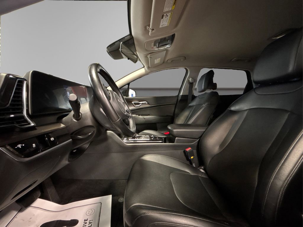 Used 2023 Kia Sportage EX FWD image 9