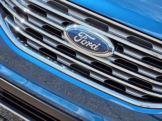 Certified 2023 Ford Edge Titanium AWD/4WD image 26