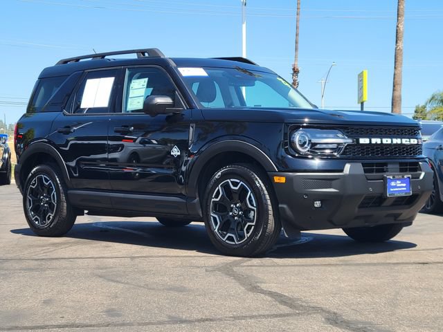 Certified 2025 Ford Bronco Sport Outer Banks w/ Outer Banks Tech Package+ AWD/4WD image 29