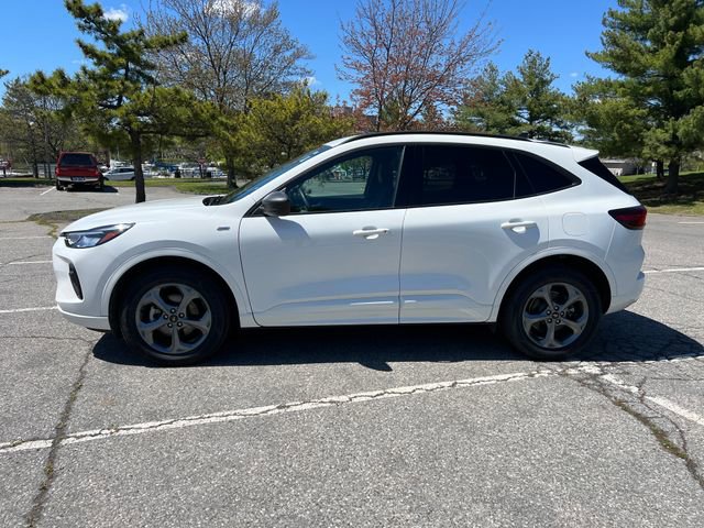 Certified 2023 Ford Escape ST-Line w/ Tech Pack #1 AWD/4WD image 6