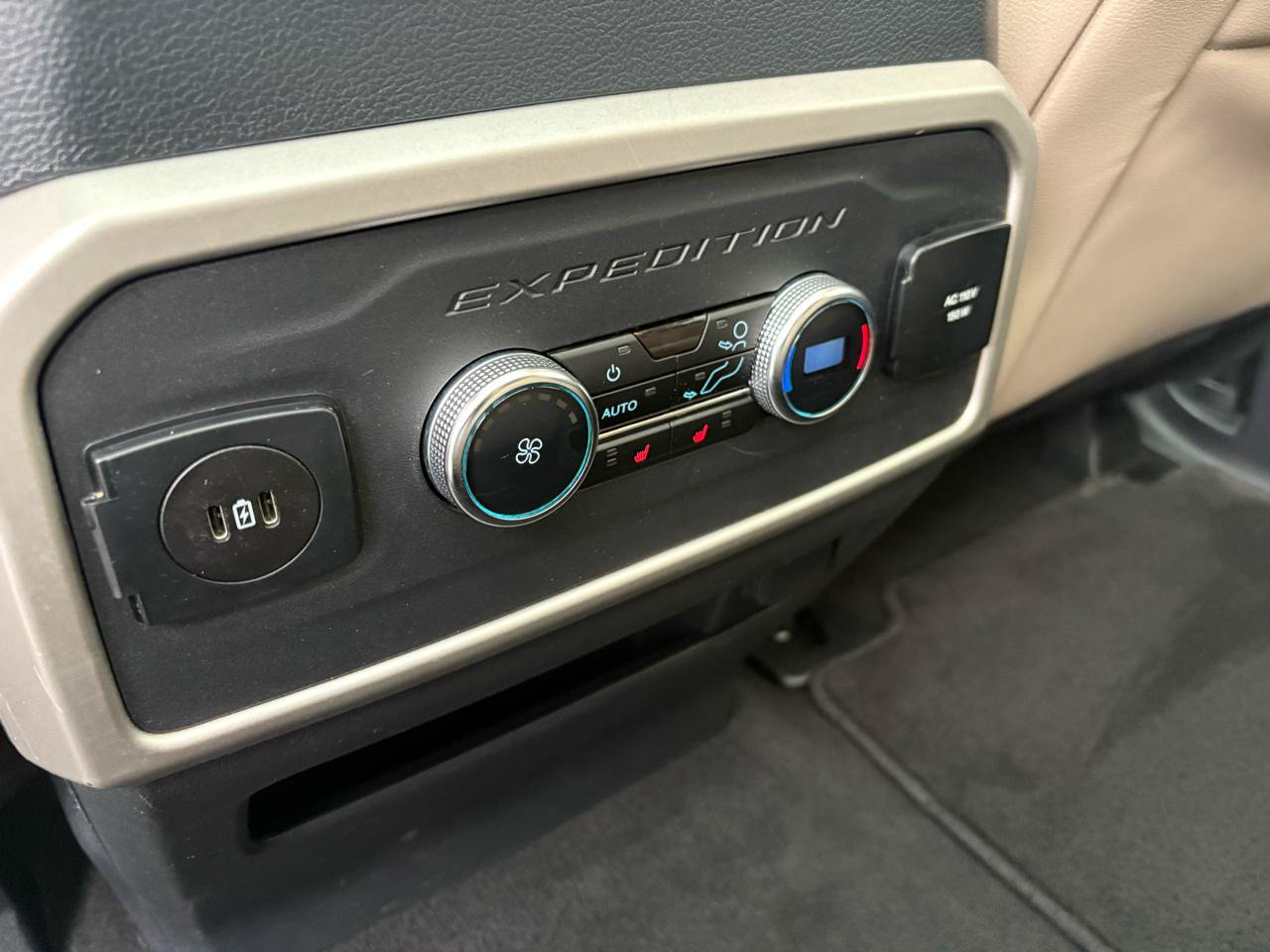 Certified 2024 Ford Expedition Limited AWD/4WD image 39