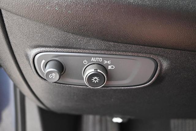 Used 2019 Chevrolet Equinox LT image 34