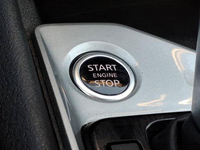 Used 2025 Nissan Altima 2.5 SV FWD image 17