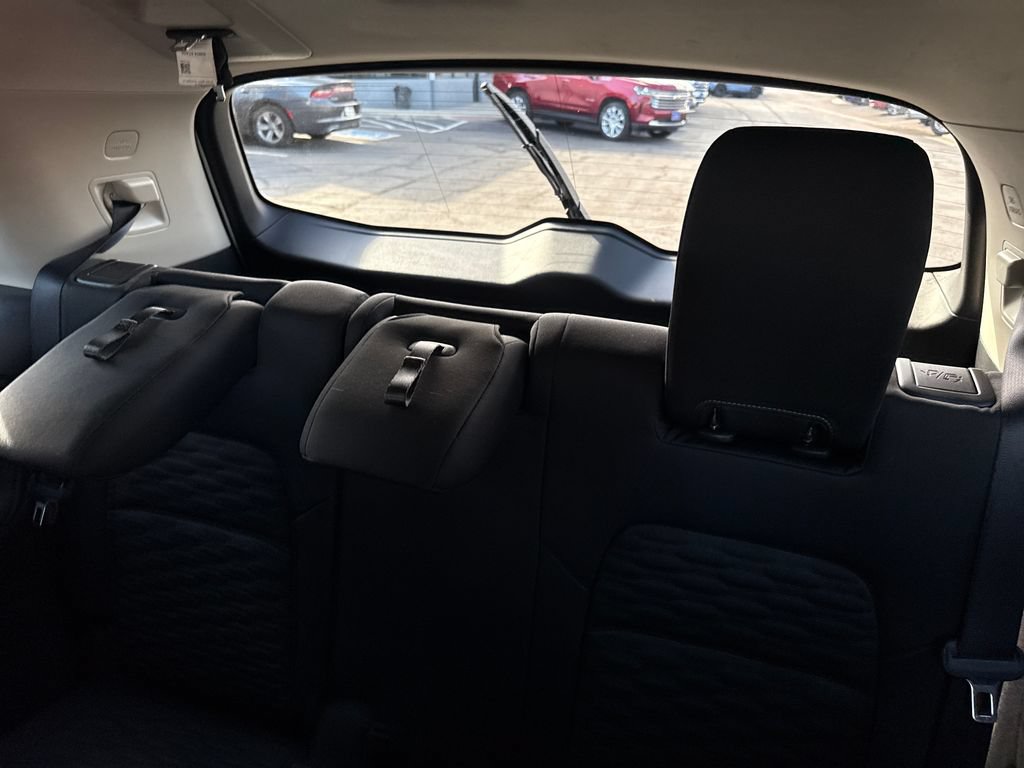 Used 2022 Nissan Pathfinder SV w/ SV Black Package FWD image 23