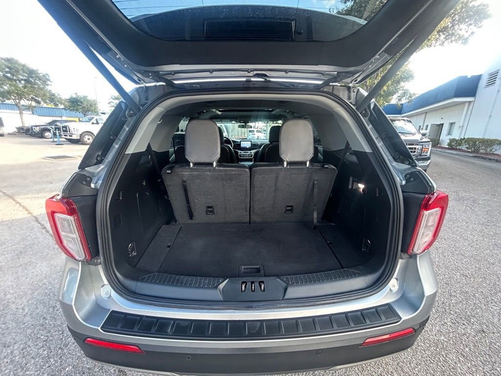 Certified 2022 Ford Explorer XLT w/ Equipment Group 202A image 35