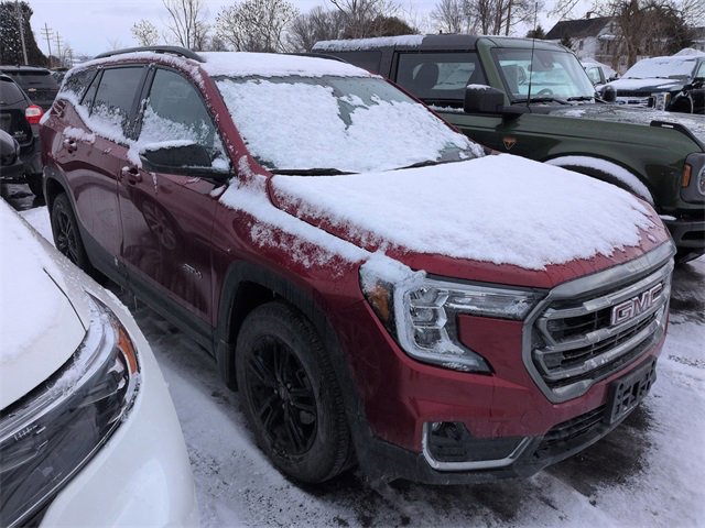 Used 2023 GMC Terrain AT4 image 5