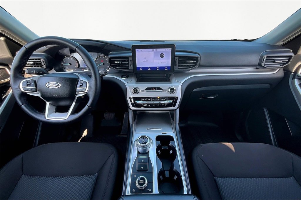 Certified 2023 Ford Explorer XLT image 16