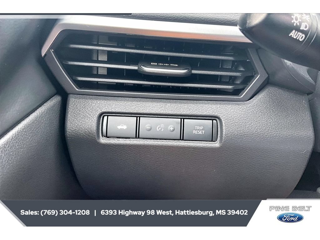 Used 2022 Nissan Altima 2.5 SR FWD image 21