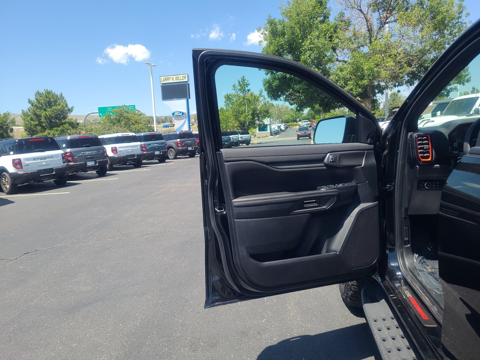 Certified 2025 Ford Ranger Raptor AWD/4WD image 13